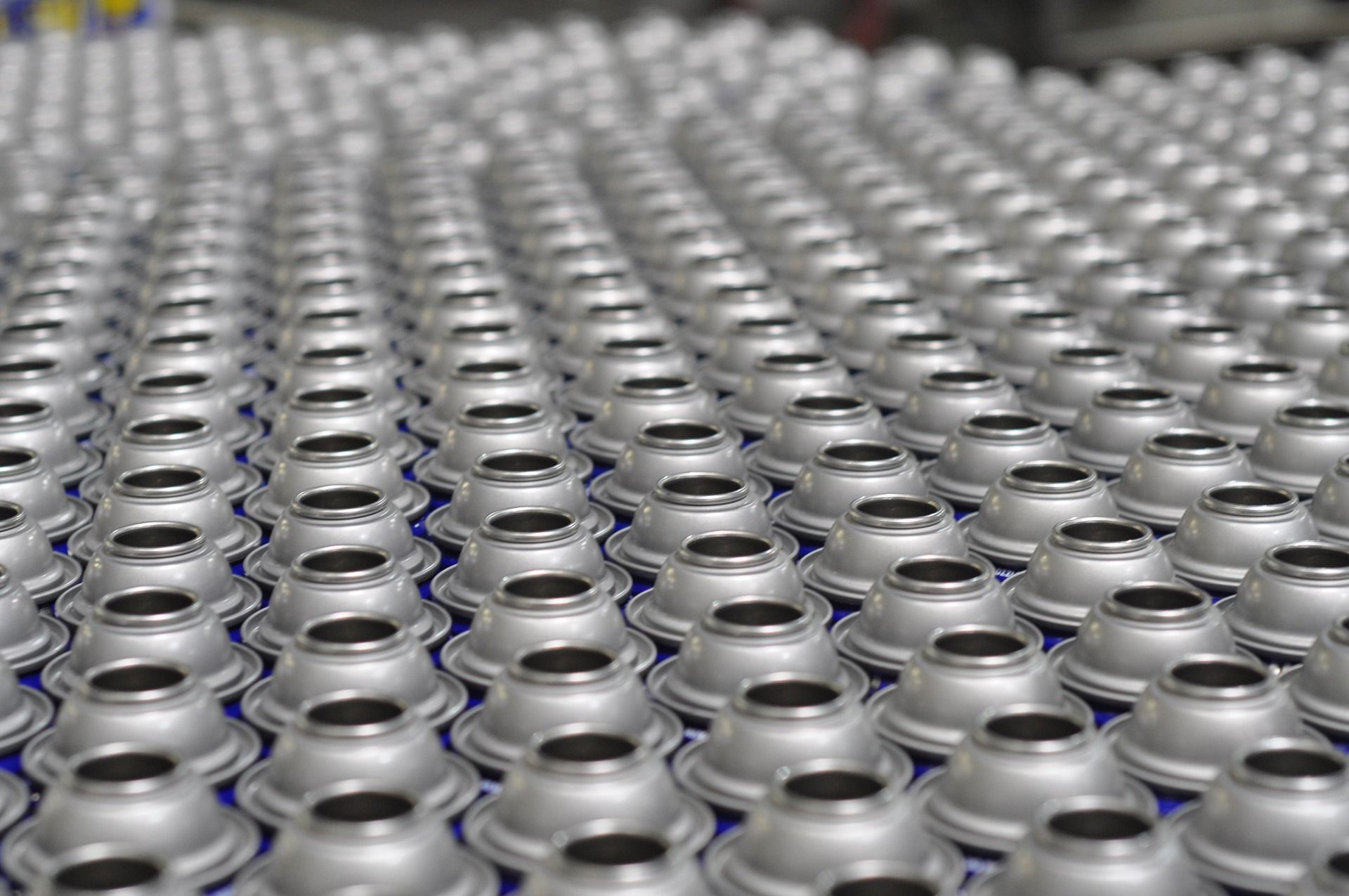 cans in manufacturing